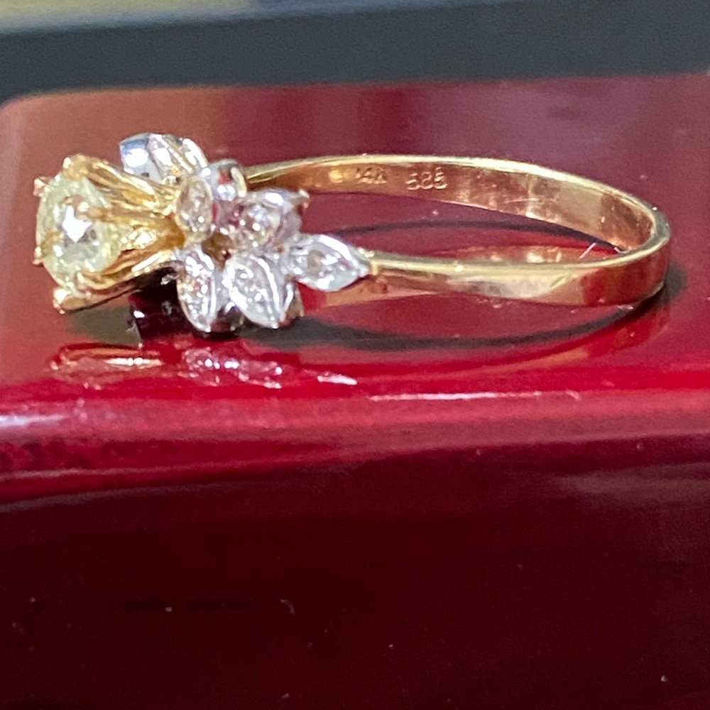 GENUINE NATURAL DIAMOND Engagement Ring Solid 14KT GOLD - Picture 11 of 17